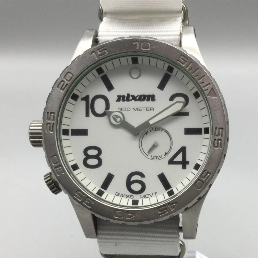 Nixon The 51-30 Mens Watch 51mm White Dial White Nylon 300M Swiss New Battery